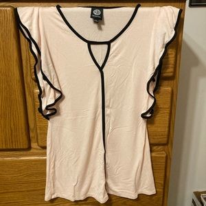 Bobeau ruffle shirt with keyhole